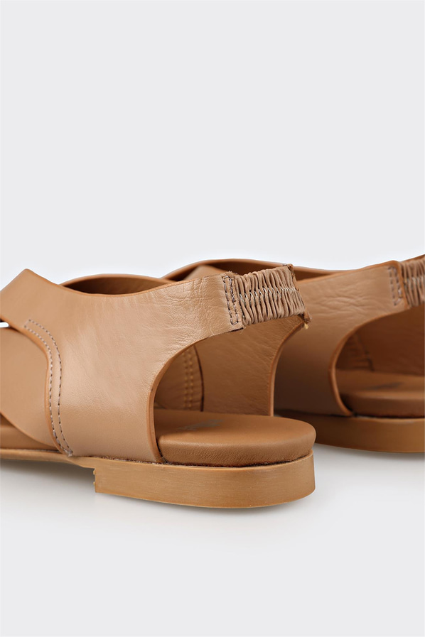 Taba deri kadın düz ayakkabı, günlük kullanım için - Elle Shoes