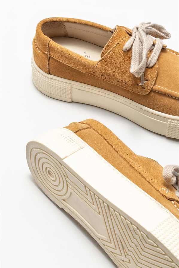 Taba deri kadın ayakkabı, günlük kullanım için - Elle Shoes