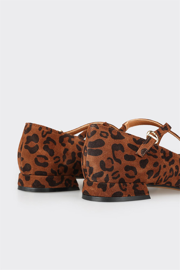 Taba deri kadın düz ayakkabı, günlük kullanım için - Elle Shoes