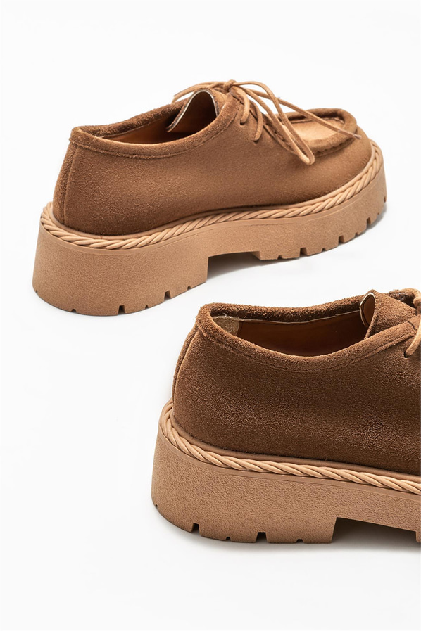 Taba deri kadın ayakkabı, günlük kullanım için - Elle Shoes