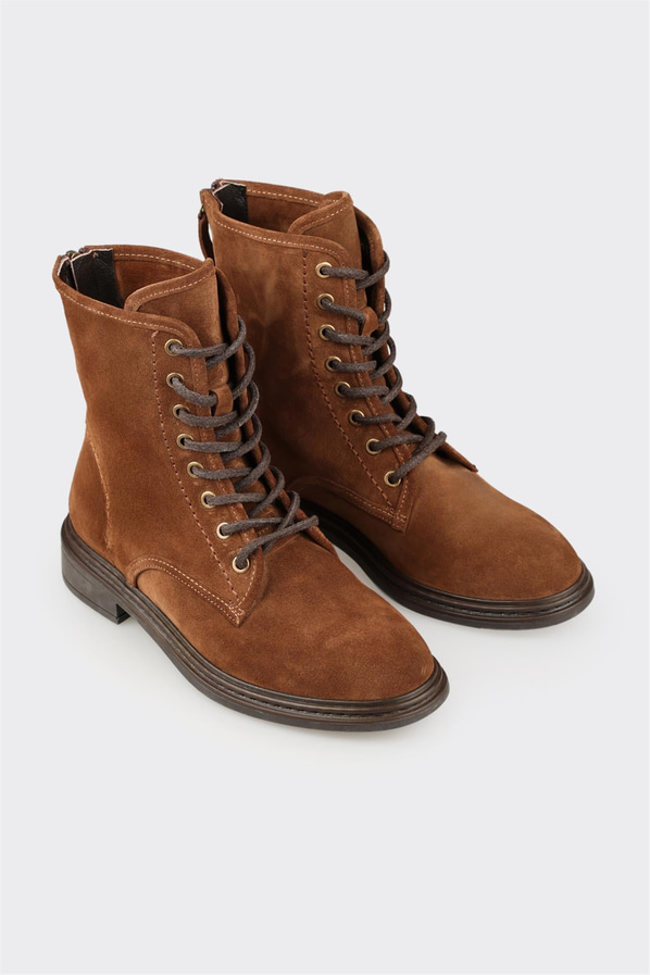Taba kahverengi deri ve süet yan fermuarlı kadın bot, rahat kullanım için - Elle Shoes