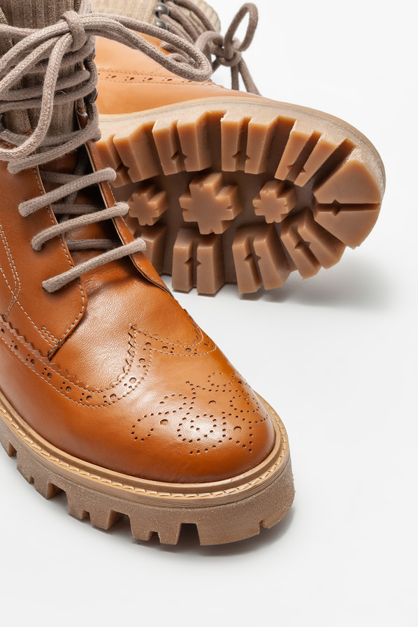 Taba deri düz kadın bot, günlük kullanım için - Elle Shoes
