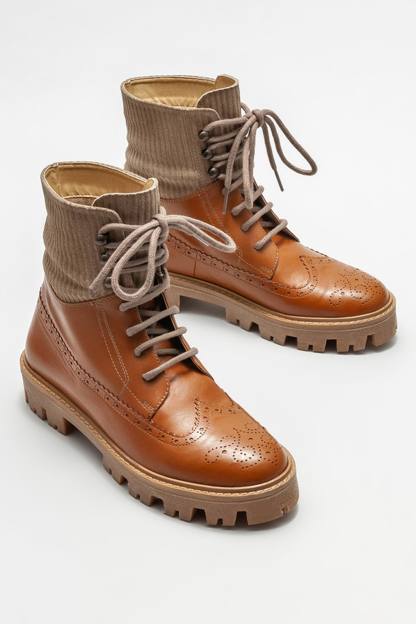 Taba deri düz kadın bot, günlük kullanım için - Elle Shoes