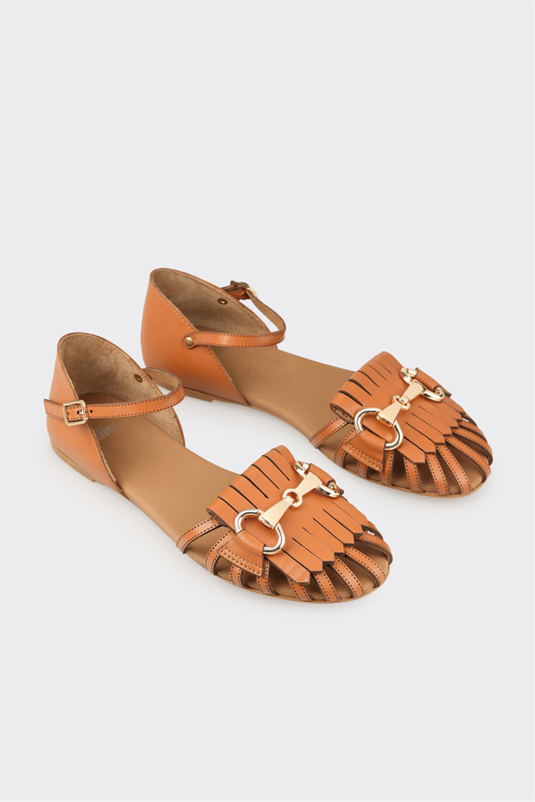 Taba deri kadın düz sandalet, günlük kullanım için - Elle Shoes