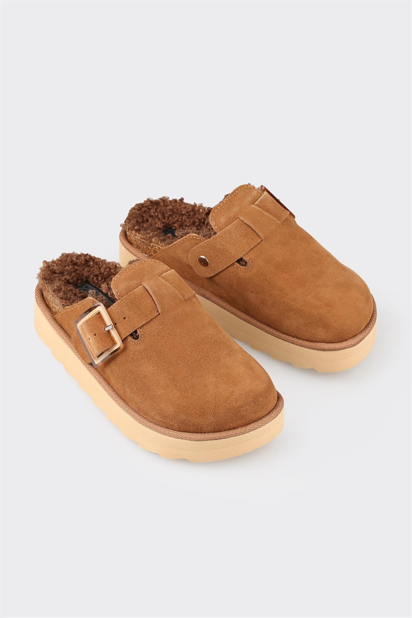 Taba deri düz yumuşak dokulu kadın terlik, rahat kullanım için - Elle Shoes
