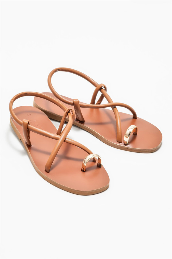 Taba deri kadın sandalet, rahat kullanım için - Elle Shoes
