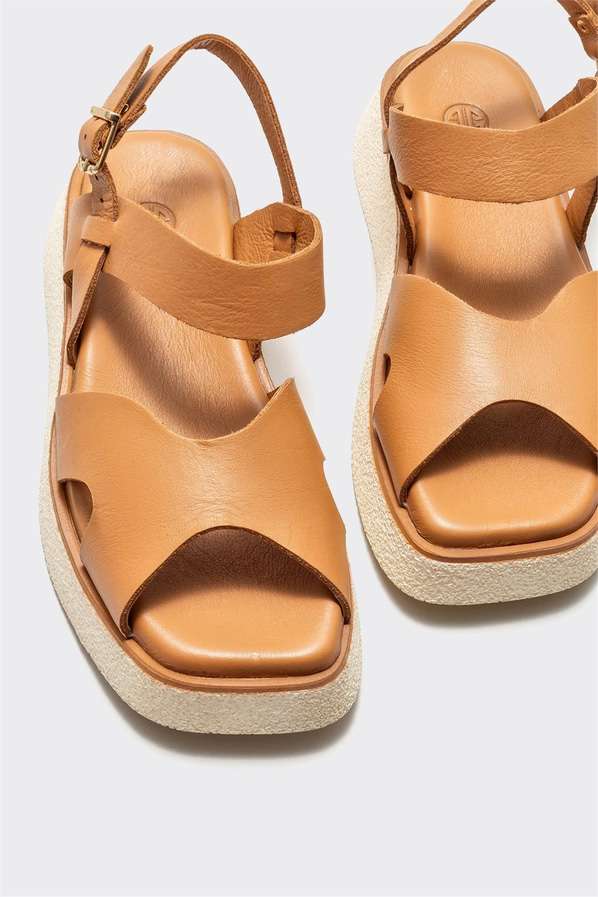 Taba deri kadın sandalet - Elle Shoes