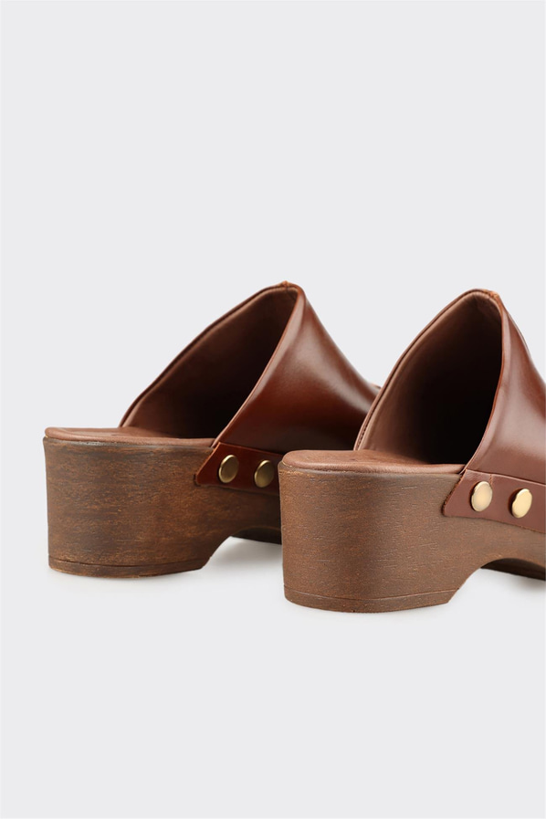 Taba Deri Kadın Terlik