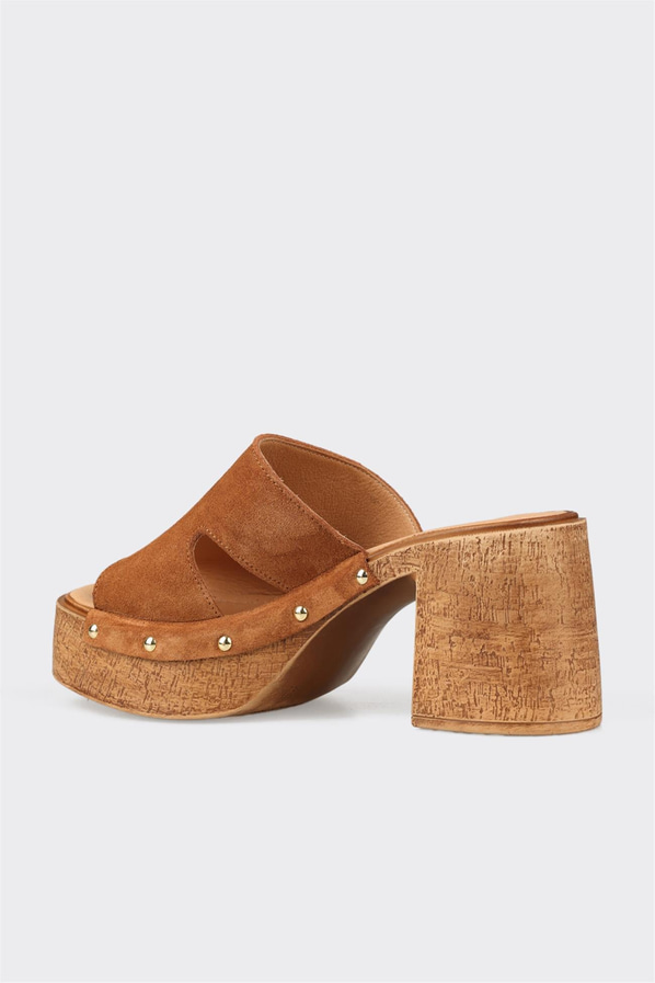 Taba deri örgü dokulu kadın topuklu terlik, rahat kullanım için - Elle Shoes