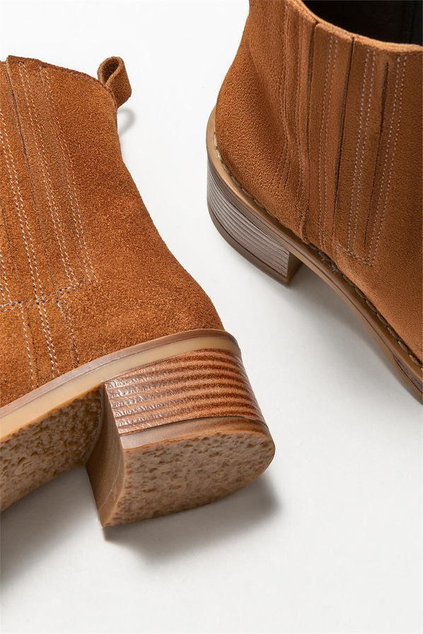 Taba deri bağcıklı topuklu kadın bot, klasik stil için - Elle Shoes