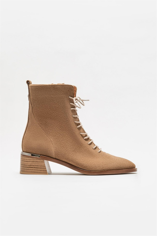Taba deri bağcıklı kalın topuklu kadın bot, rahat kullanım için - Elle Shoes