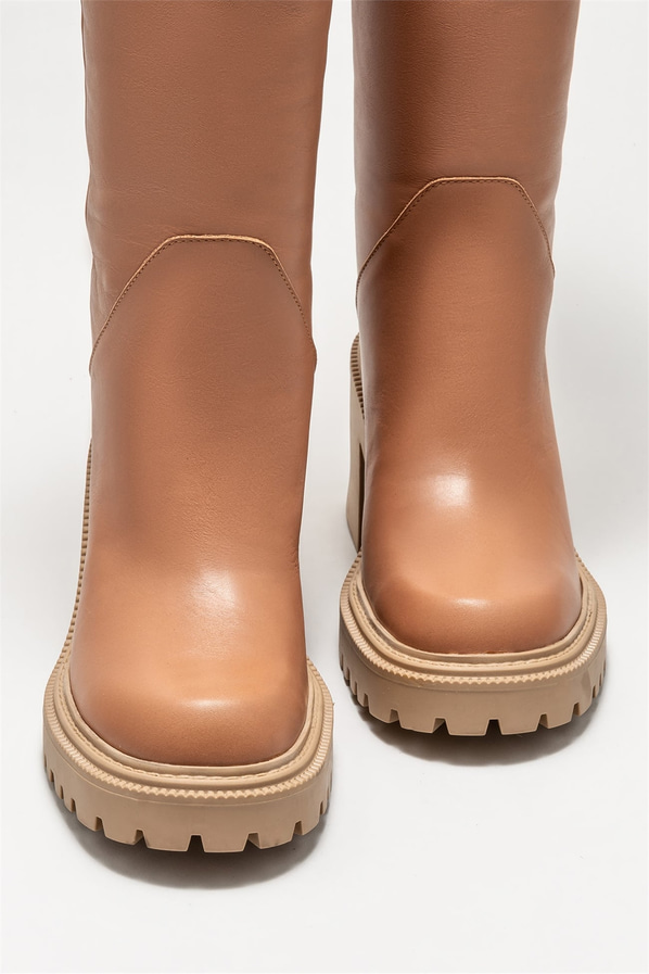Taba deri topuklu kadın çizme - Elle Shoes