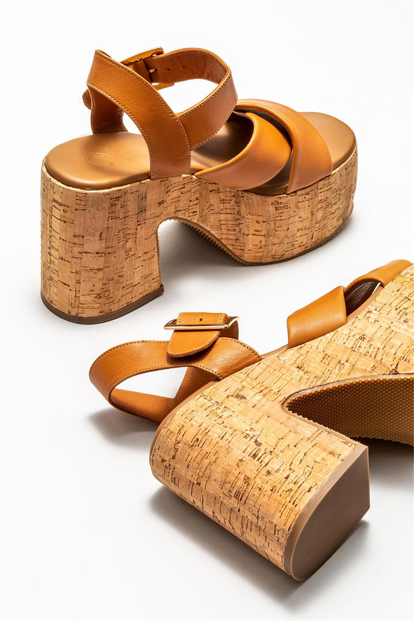Taba deri topuklu kadın sandalet - Elle Shoes
