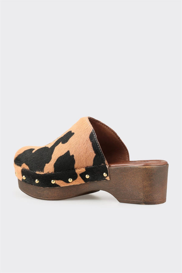 Taba Hayvan Desenli Deri Kadın Terlik