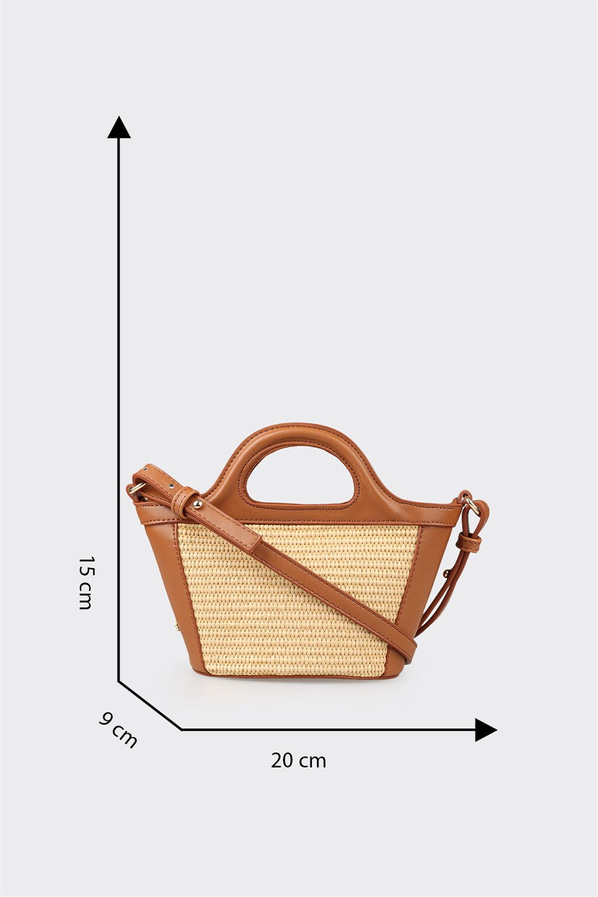 Taba düz yumuşak dokulu kadın el çantası, günlük kullanım için - Elle Shoes