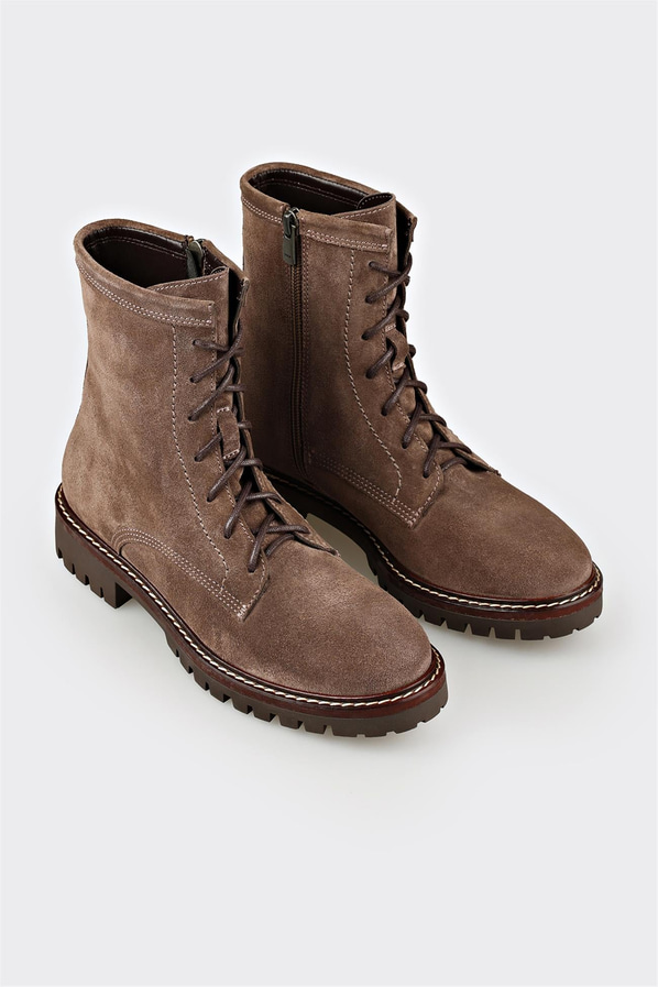 Vizon kahverengi deri ve süet yan fermuarlı kadın bot, rahat kullanım için - Elle Shoes