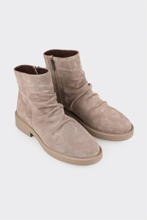 Vizon deri düz kadın bot, rahat kullanım için - Elle Shoes