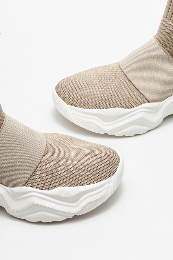 Vizon düz kadın bot, günlük kullanım için - Elle Shoes