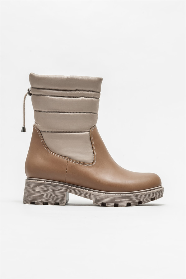 Vizon düz kadın bot, günlük kullanım için - Elle Shoes