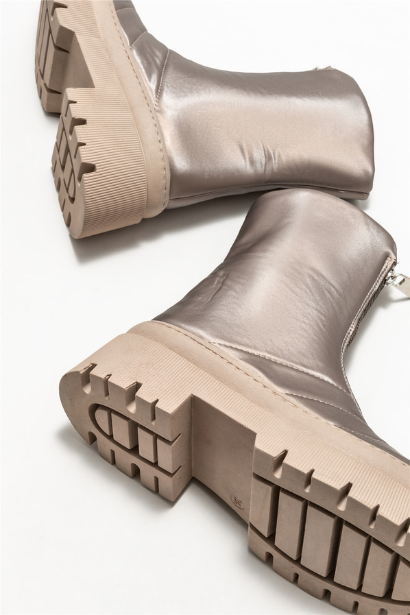 Vizon düz kadın bot, günlük kullanım için - Elle Shoes