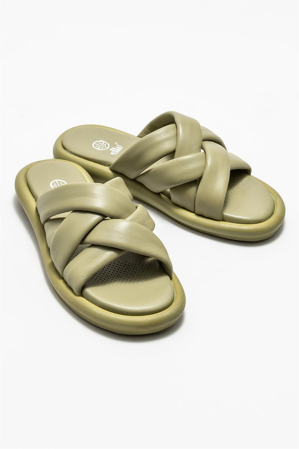 Yeşil deri kadın düz terlik, rahat kullanım için - Elle Shoes