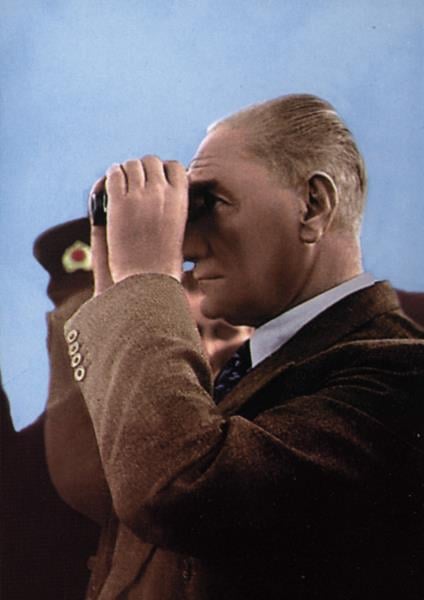 Mustafa Kemal Atatürk - Kanvas Tablo ATGE-070-FAtatürk TablolarıTablolife.com