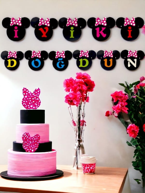 Minnie Mouse Konsept Asılabilir İyi Ki Doğdun Yazı 50'Li