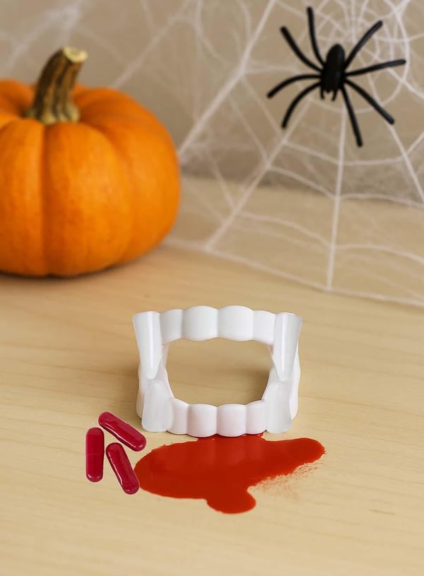 Cadılar Bayramı Vampir Dişi Kan Kapsüllü Halloween Parti Kostüm Aksesuarı