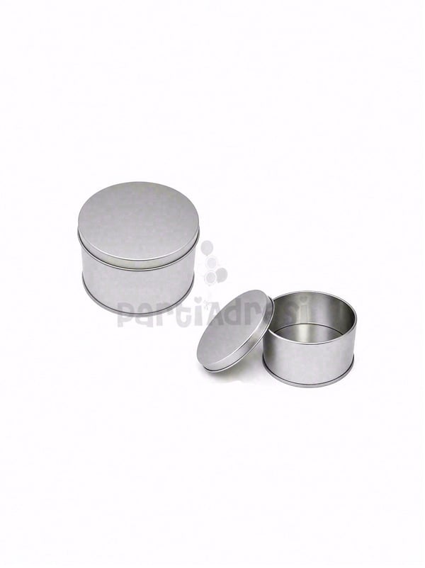 Gümüş Yuvarlak Metal Kutu – Dekoratif Hediye Kutusu 7 cm - Hediye Kutuları | Parti Adresi
