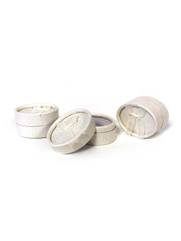 Karton Takı Hediye Kutusu Fiyonklu Şeker Kutusu Oval Yüzük Hediye Kutusu Krem 6x3,5 Cm 24'lü