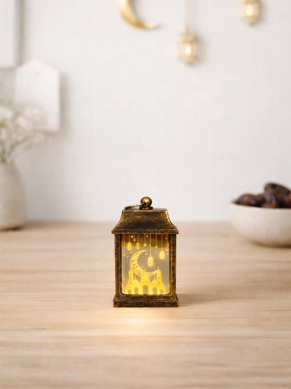 Mini Ramazan Feneri – Led Işıklı Pilli Eskitme Detaylı Altın 10 cm - Ramazan Bayramı | Parti Adresi
