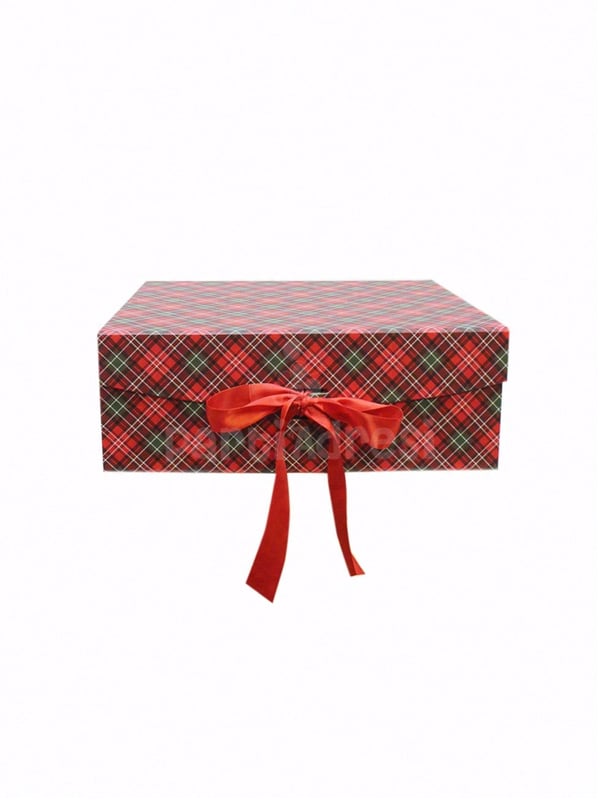 Yılbaşı Temalı Ekose Hediye Kutusu – Kırmızı Kurdeleli Dekoratif Kutu 29x22x10 cm - Hediye Kutuları | Parti Adresi
