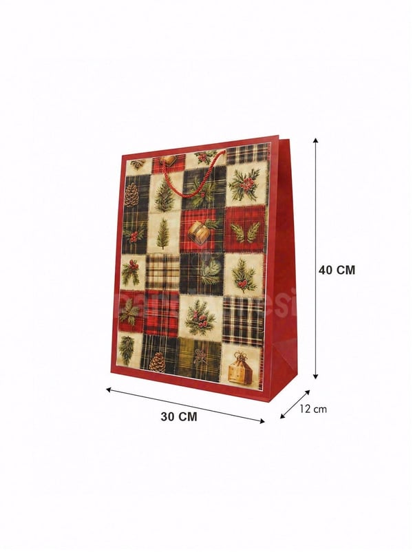 Yılbaşı Temalı Karton Hediye Çantası – Çam Ağacı Motifli 30x40x12 cm - Yılbaşı Ambalajları | Parti Adresi