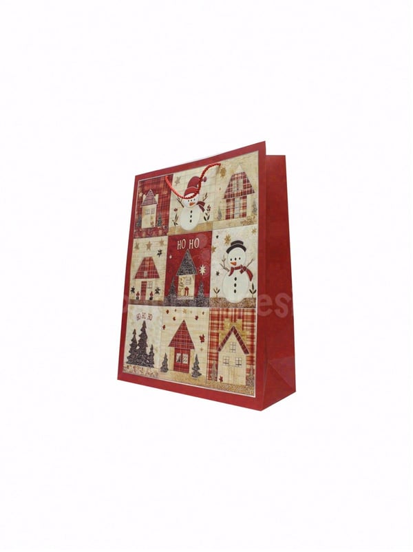 Yılbaşı Temalı Karton Hediye Çantası – Ekose Ev Motifli 26x32x10 cm - Yılbaşı Ambalajları | Parti Adresi