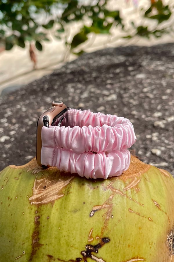 Apple Saat Kordonu Pembe