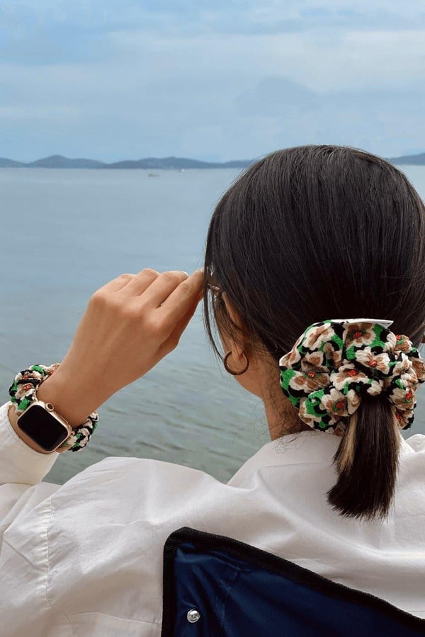 Scrunchie Apple Watch Band Floral - with Scrunchie