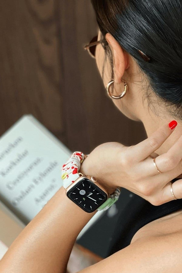 Scrunchie Apple Watch Band Rainbow