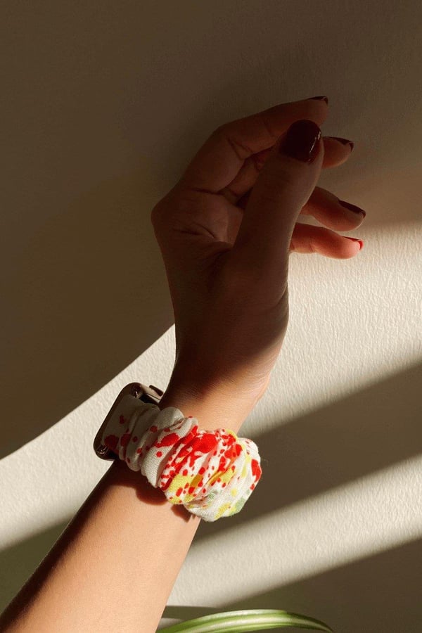 Scrunchie Apple Watch Band Rainbow