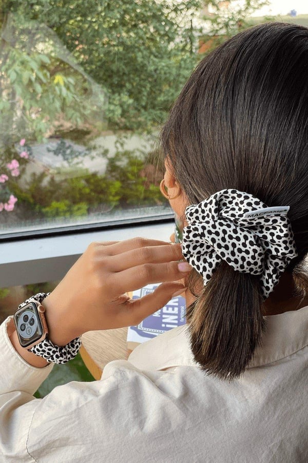 Scrunchie Apple Watch Band Polka Dot - with Scrunchie