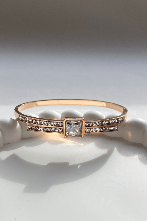 Solitaire Hinge Bronze Bangle