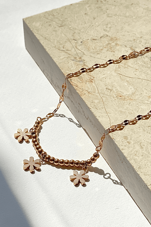 Tokasepeti Ball Detailed Flower Necklace Bronze