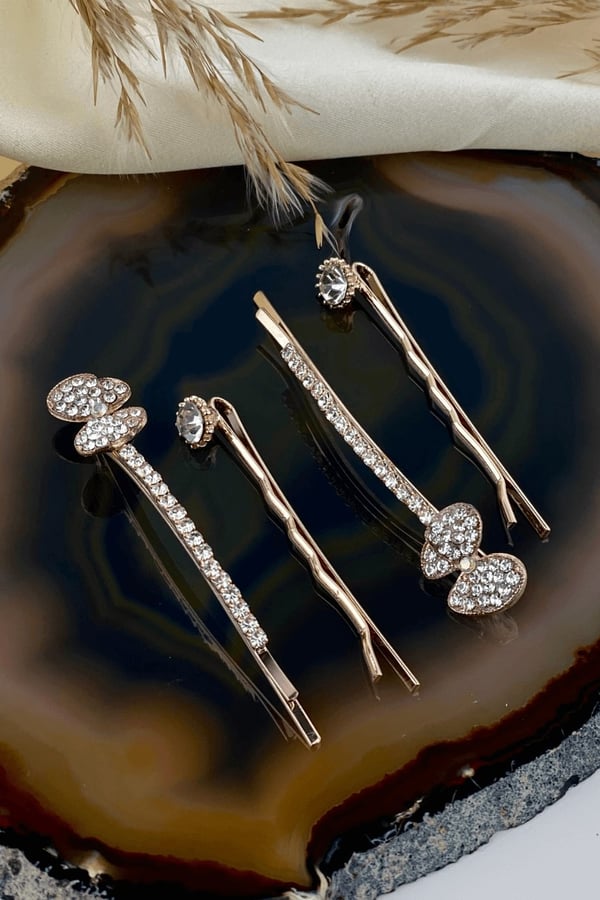 Tokasepeti Small Butterfly Detailed Gemstone Quadruple Wire Buckle Set Lame