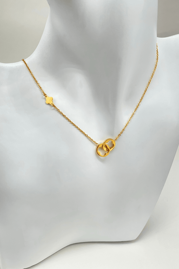 Clover Necklace Gold