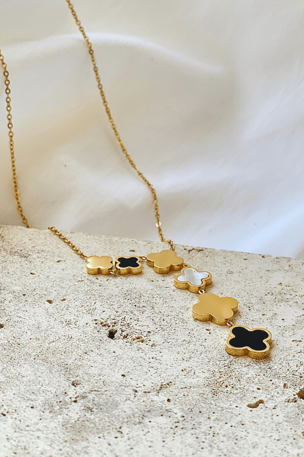 Tokasepeti Clover Detailed Necklace Dore