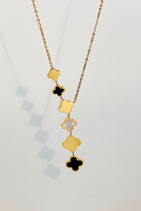 Tokasepeti Clover Detailed Necklace Dore
