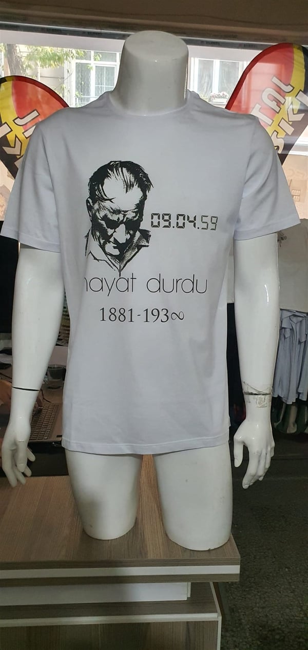 10 Kasım ve Atatürk Temalı  Beyaz Basic Tshirt Teknobutik.com'da