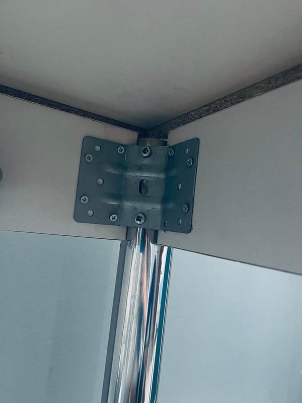 71cm Çap 60mm Yandan Bağlantılı Perçinli Masa Ayağı Teknobutik.com'da