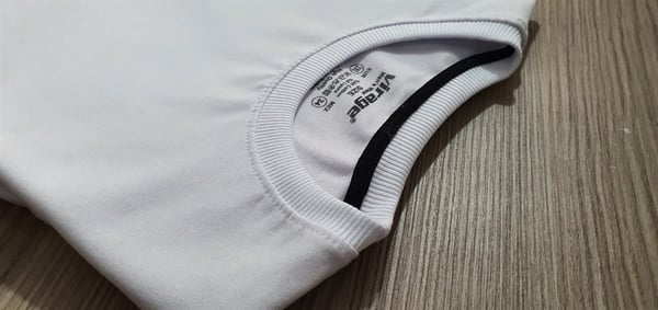 Kişiye Özel Baskı Slim fit Beyaz Sweatshirt 16cmx16cm