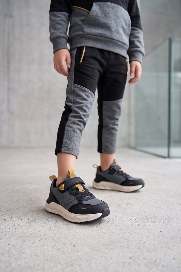 Pepino 2382 Çocuk Spor Ayakkabı Siyah - Füme