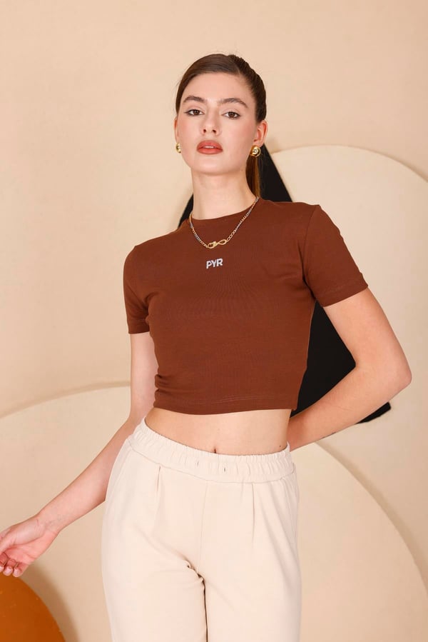 Kadın Kahverengi Bisiklet Yaka Crop T-shirt - 169